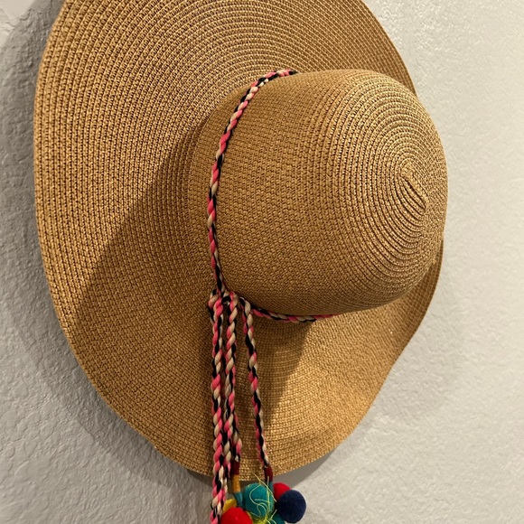 Ann Taylor LOFT summer hat - Picture 2 of 4